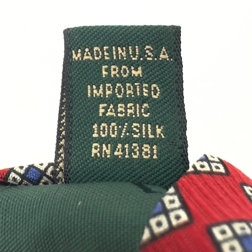Lauren Ralph Lauren Mens Necktie 100% Silk Geometric All Over Red Tie USA Made